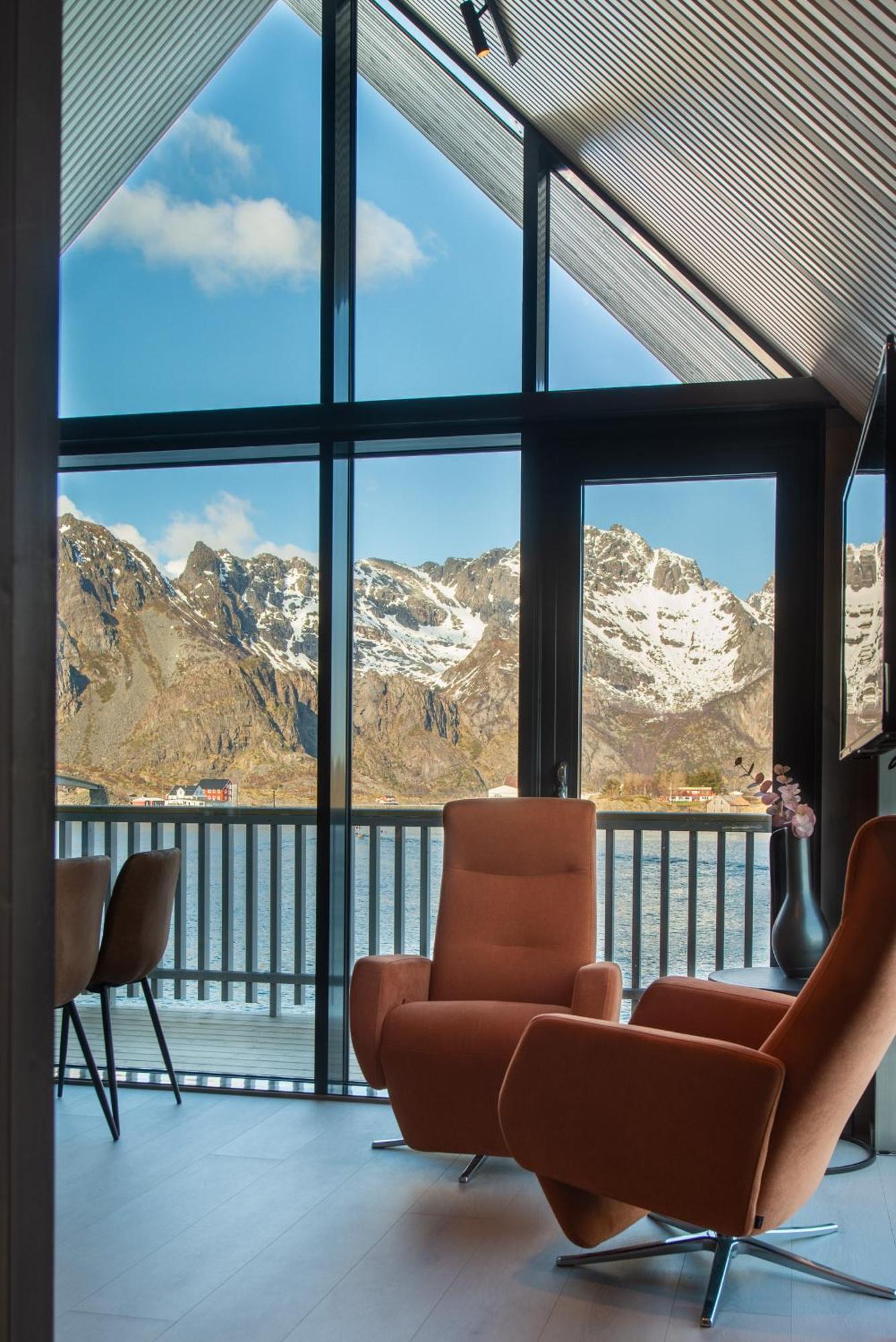 Cornerview Apartment Henningsvær Exterior foto